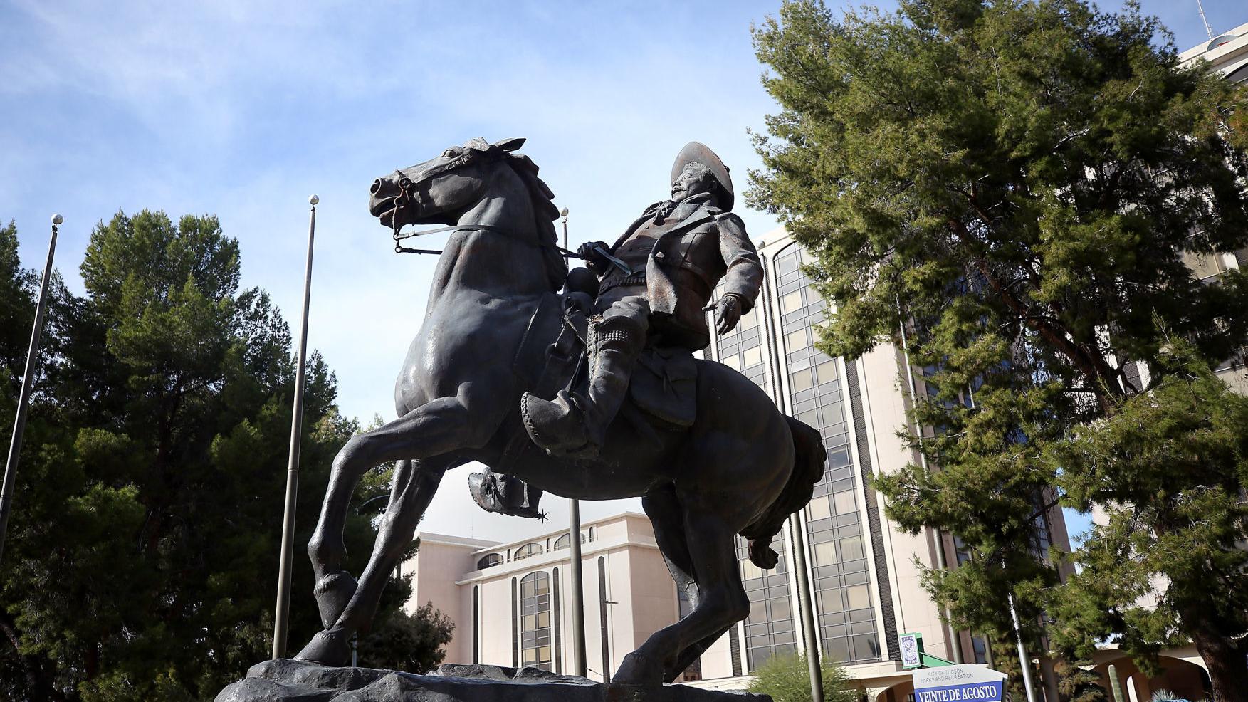 La estatua de Pancho Villa en ճܳó resistó otro intento de derrocamiento